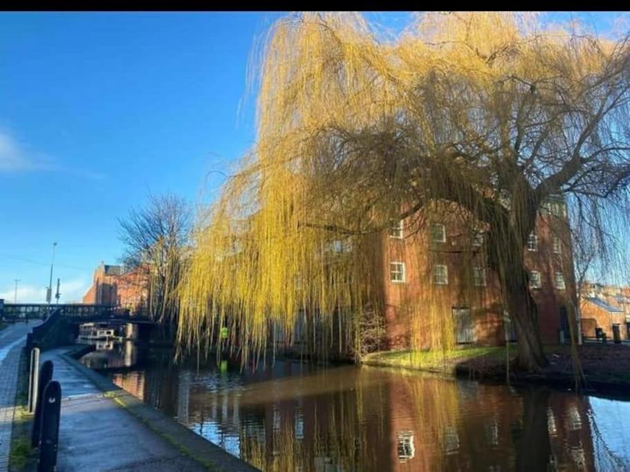 Spacious Duplex 2 Bed Apartment Central Location By Canal - Chester Uk Bagian luar foto